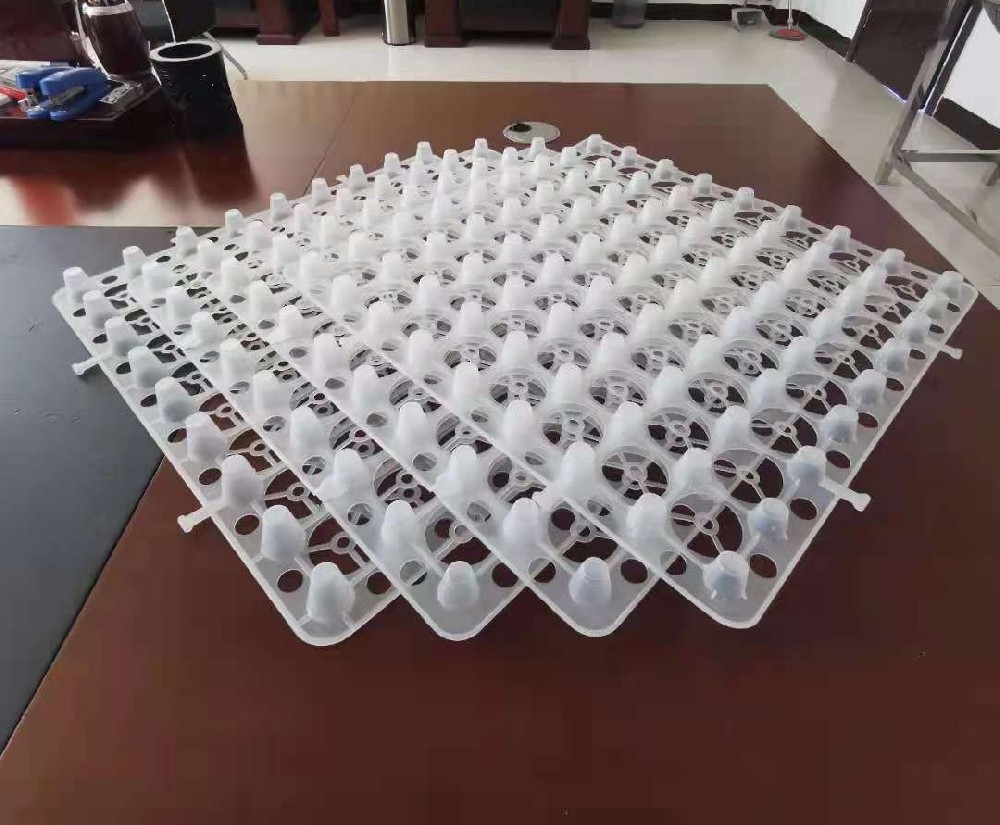 蓄排水板